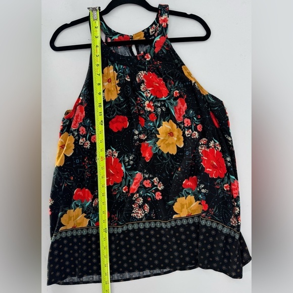 Torrid Black Floral Textured Stretch Rayon Goddess Tank - Picture 9 of 14